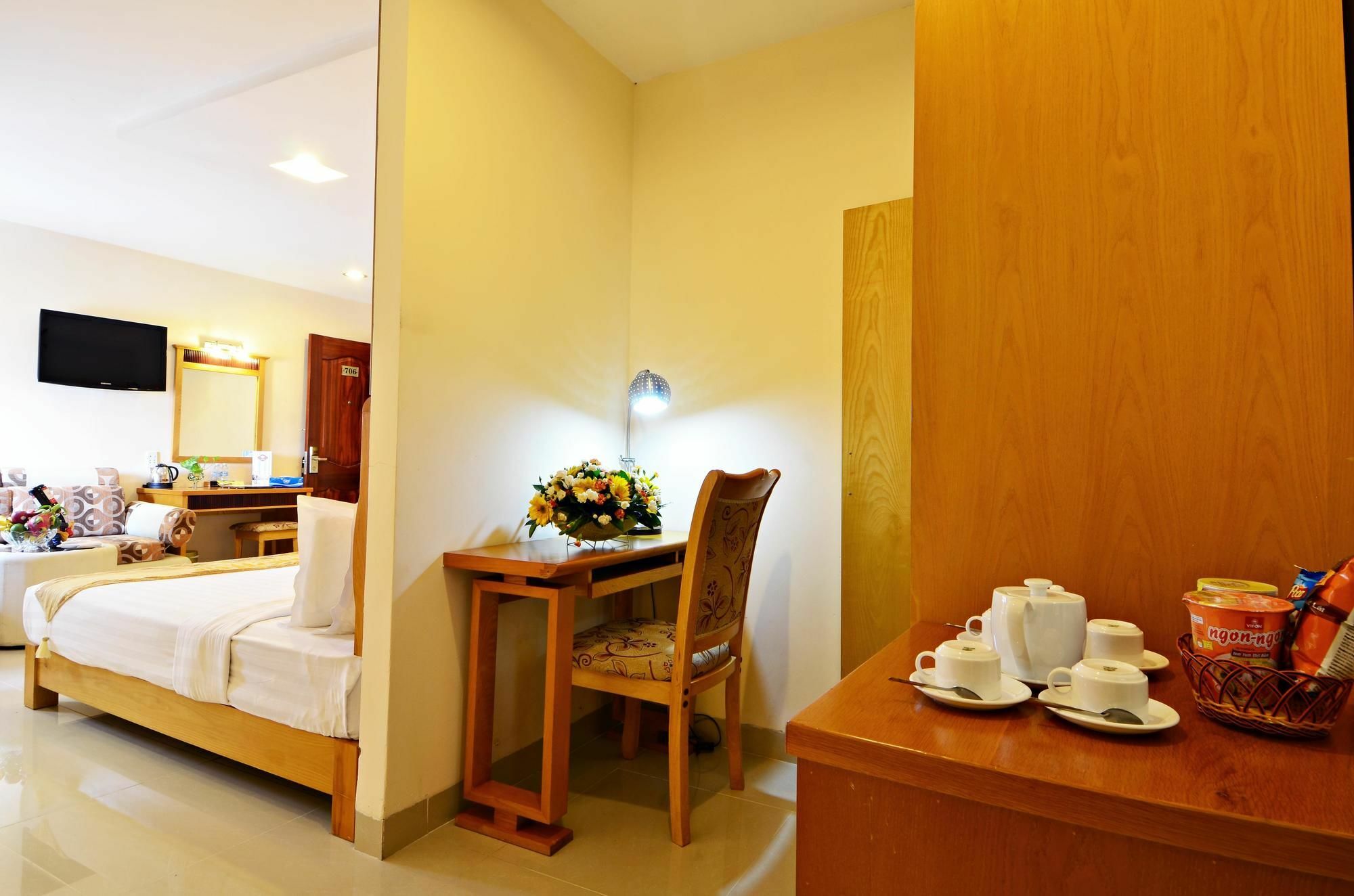 Hoang Phu Gia Hotel Хошимін Екстер'єр фото